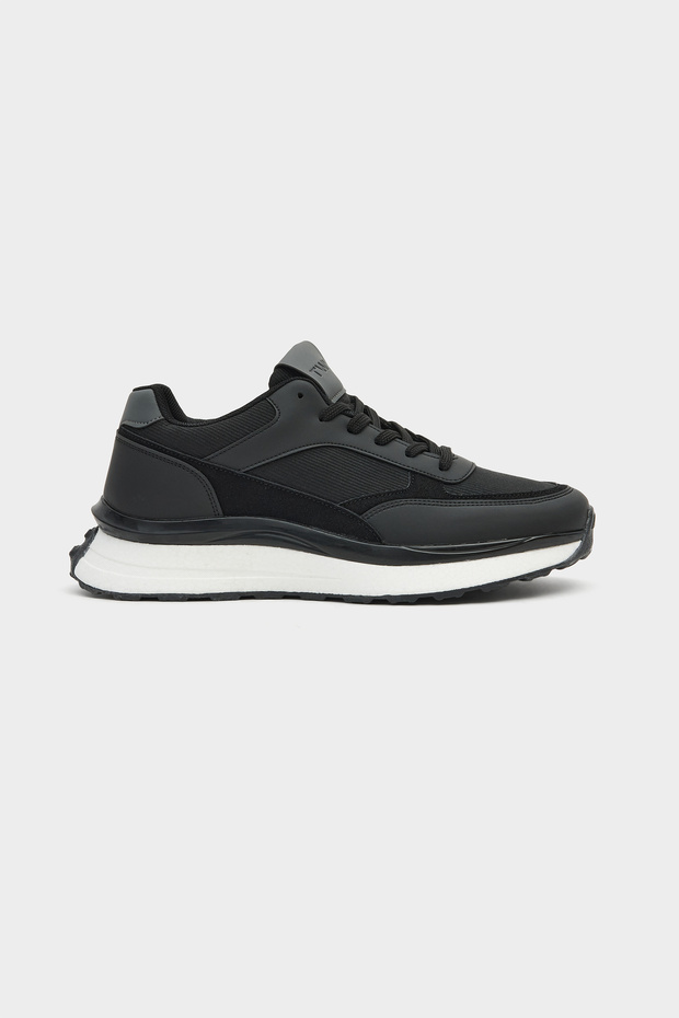 Black Sports Shoes
