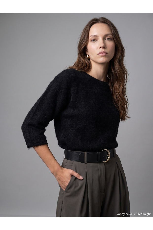 10852 Crew Neck Soft Textured Sweater-Black