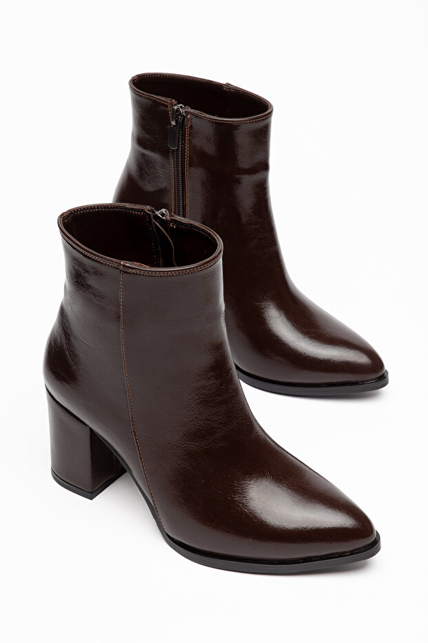 Brown Women's Heeled Pointed Toe Zippered Boots Women's Shoes