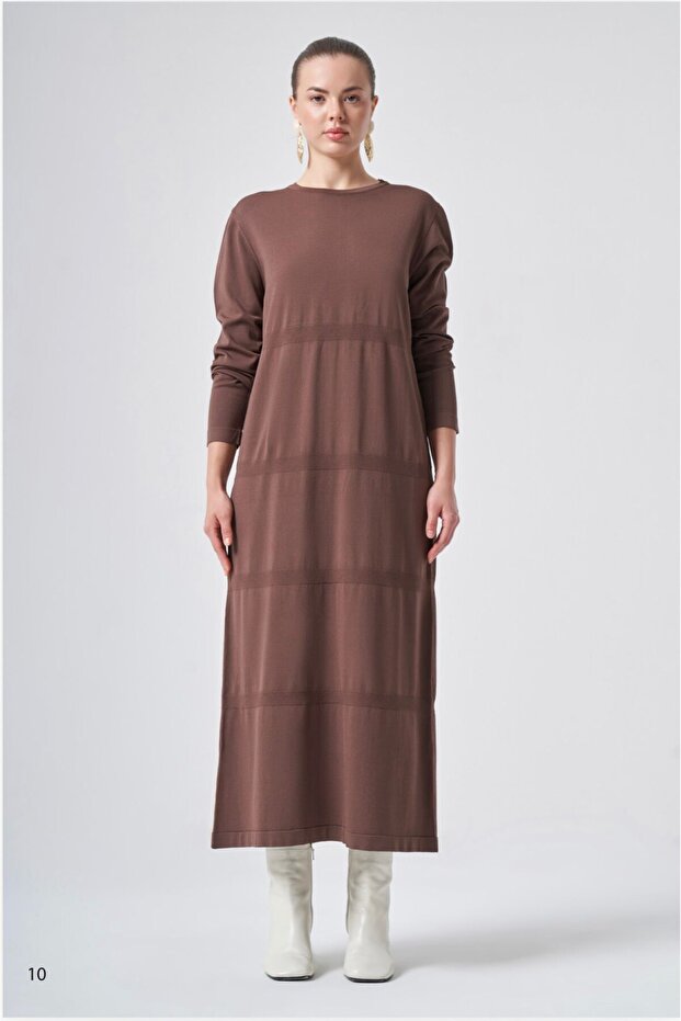 800 Self-Line Detail Mercerized Dress