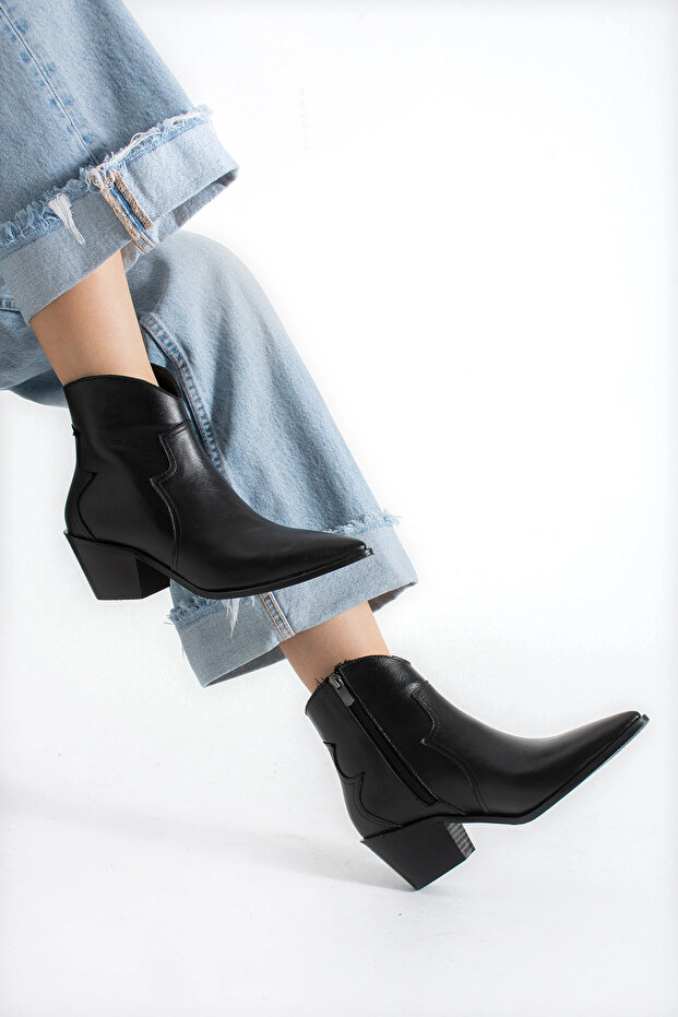 Merlot Western Black Leather Boots