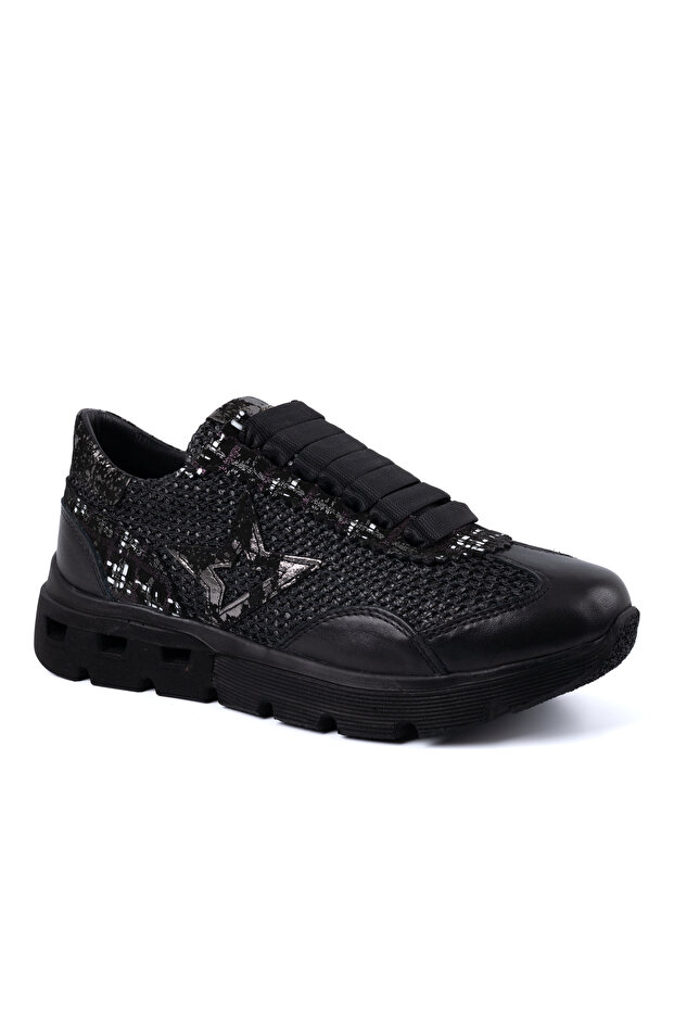 3990 Women's Shoes