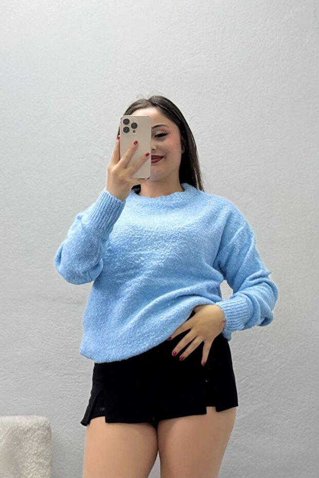 Women's Crew Neck Boucle Sweater Baby Blue