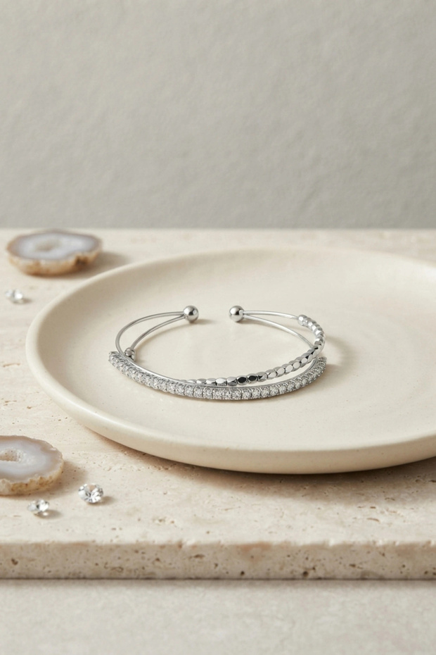 Silver Color Zircon Stone Dorical Model Women's Bracelet Tj-Bb8875