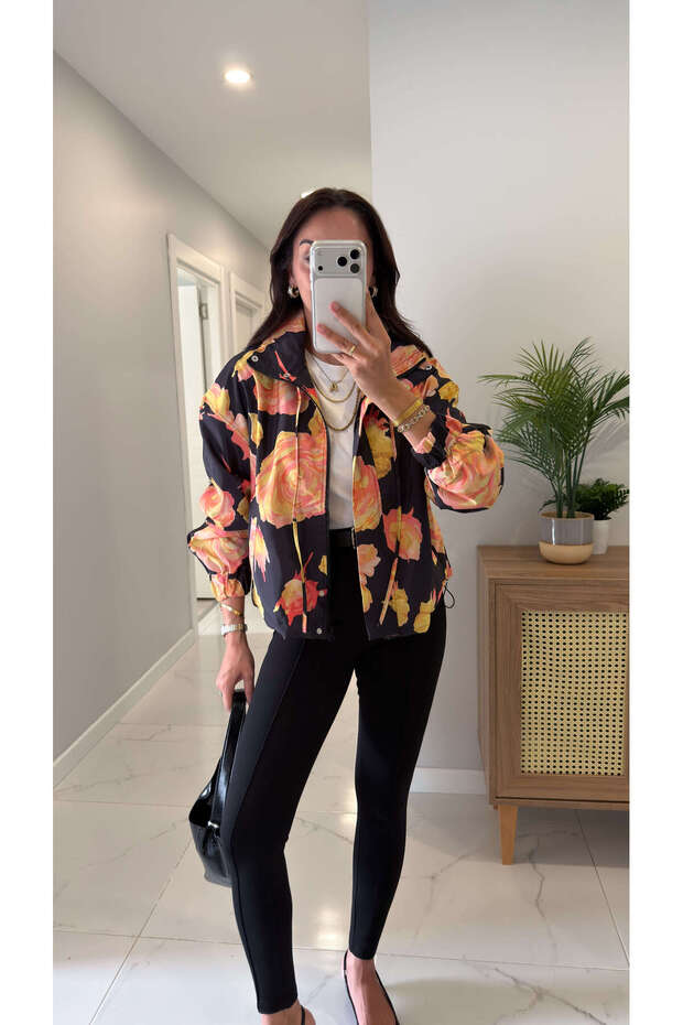 Certas Black Patterned Jacket