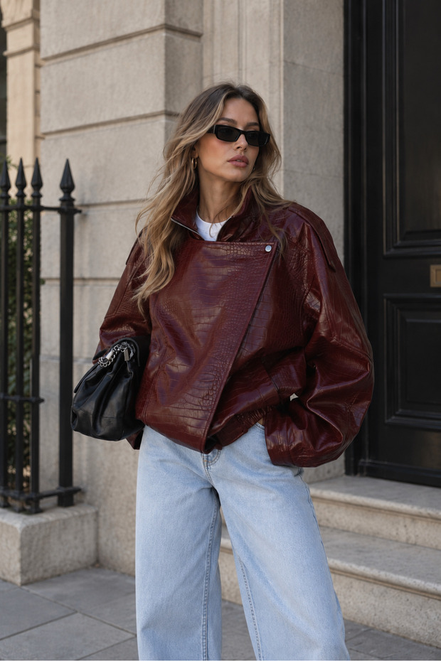 Women's Burgundy Crocodile Pattern Oversized Faux Leather Jacket Stand Collar Zippered Bomber Biker Jacket