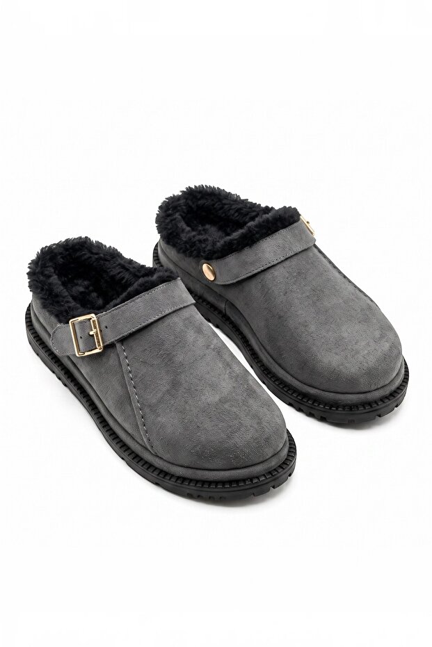 Women's Slippers with Buckle Accessories and Fur Inside
