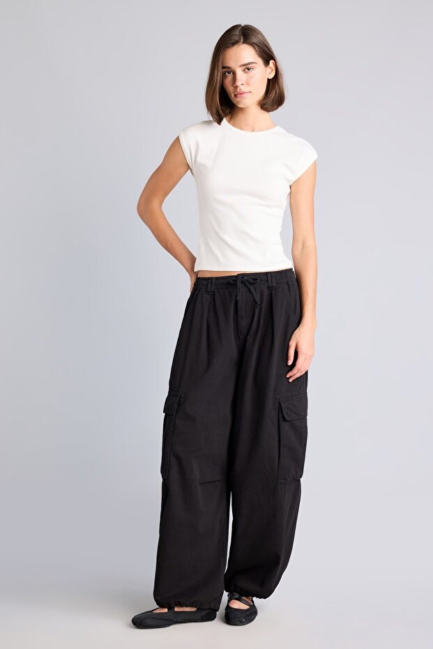 Cargo Fit Cargo Pocket Regular Waist Standard Length Gabardine Trousers I4711Ax26Au