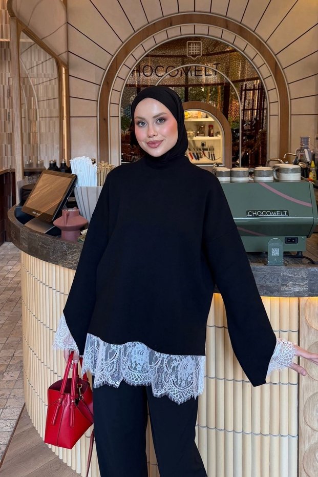 Elegant Lace Tunic Black