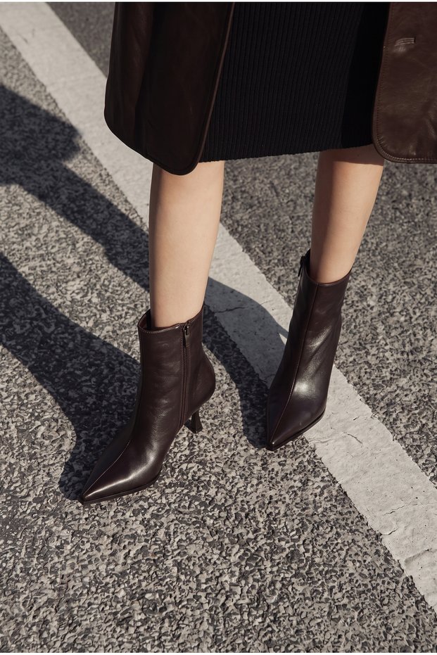 New Season Heeled Zippered Leather Boots (9cm)