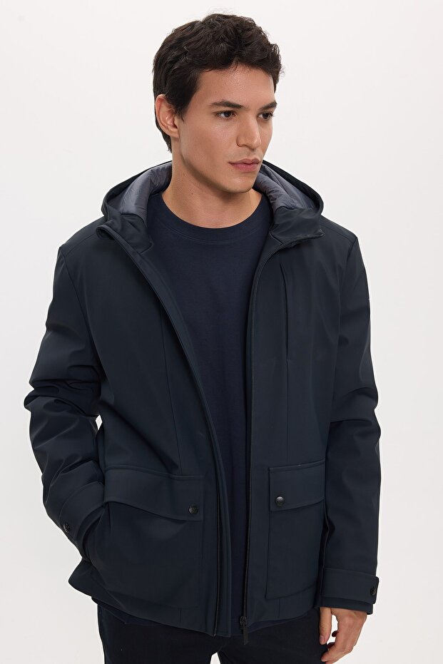 Men's Regular Fit Comfortable Cut Hooded Multi-Pocket Smoked Coat with Button Detail and Zipper Cuffs