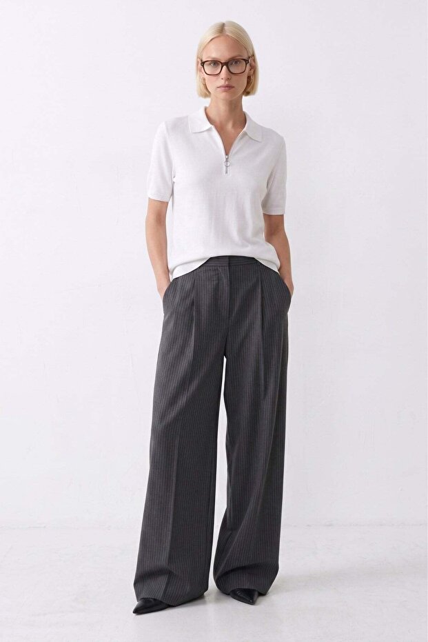 Ring Zipper Short Sleeve Knitwear Blouse Ecru