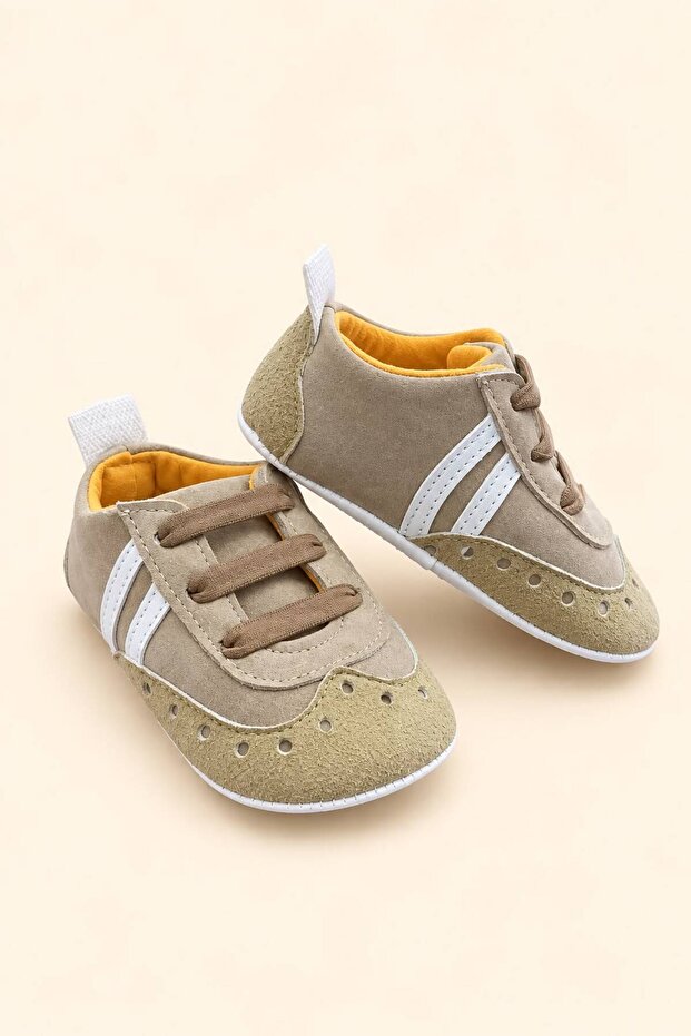 Baby First Step Shoes, Flexible and Comfortable Soles, Suede Fabric, Non-Slip Sole Booties