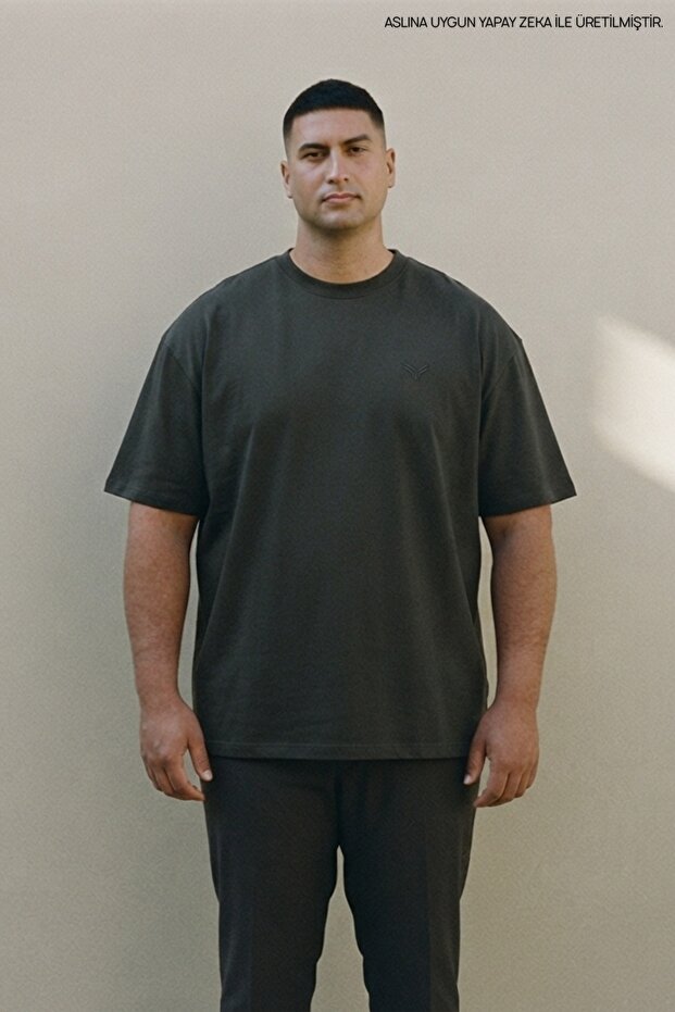 Khaki Plus Size Men's Basic Crew Neck T-Shirt