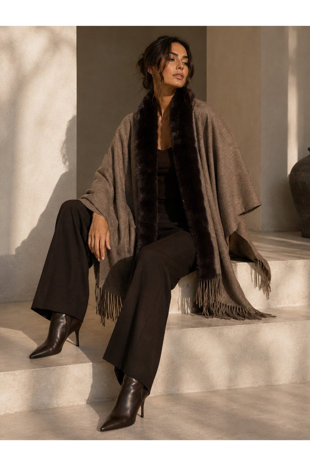 Women's Brown Plush Fur Detailed Poncho Pnc03