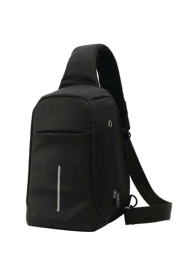 Water Theft Chest Bag With USB Charging Port And Headphones Interface Black