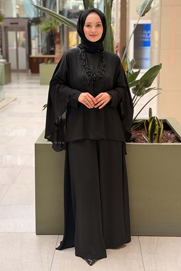 Accessory Necklace and Undershirt Chiffon Tunic Trouser Set
