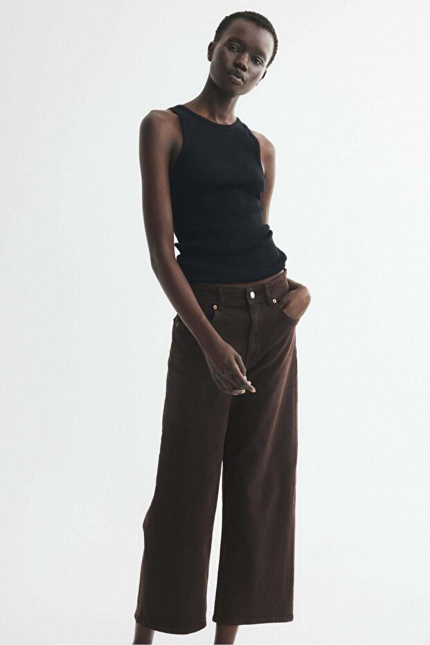 Wide High Waist Ankle Jeans