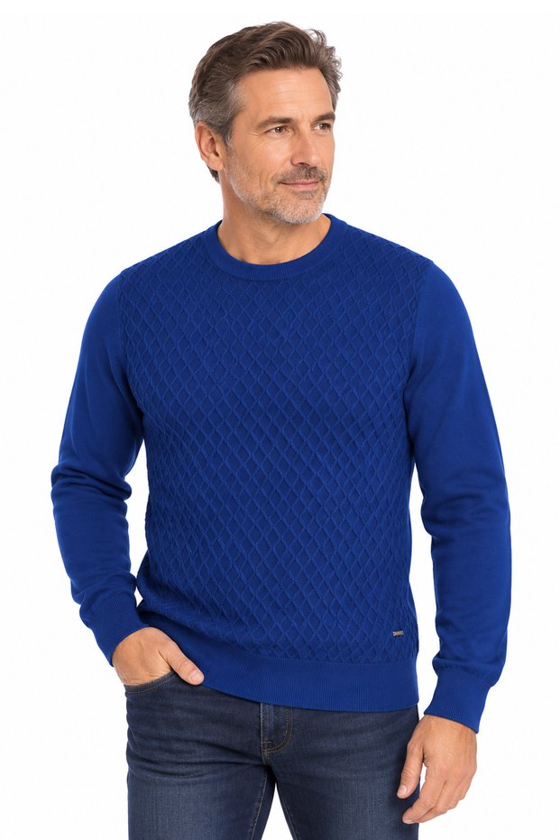 Pulover cu model pentru bărbați