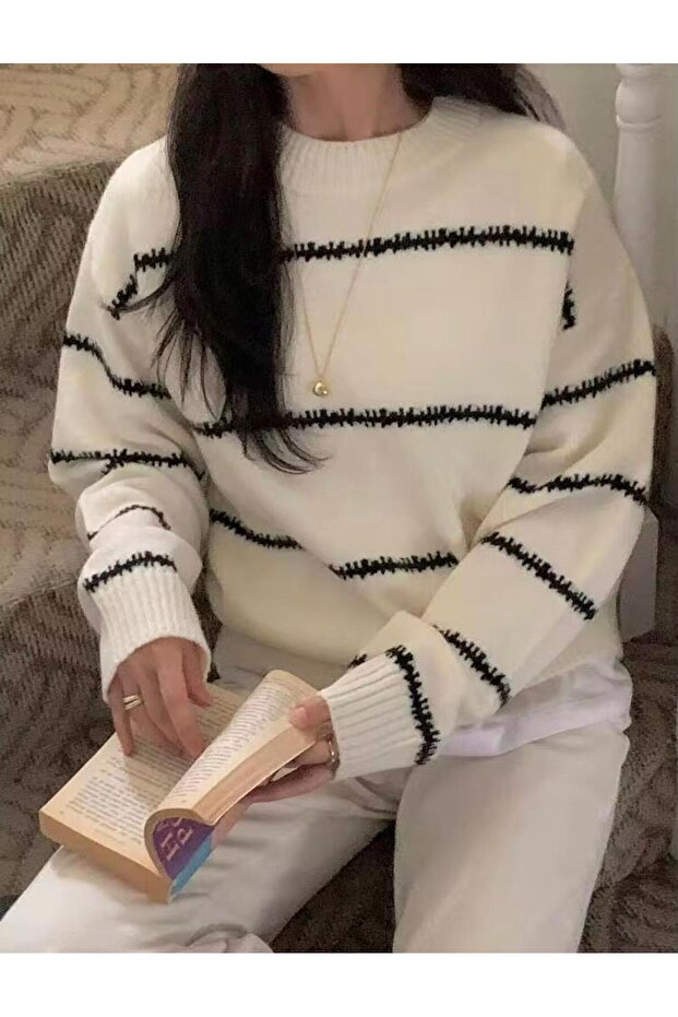 Women's Striped Loose Fit Long Sleeve Knit Sweater