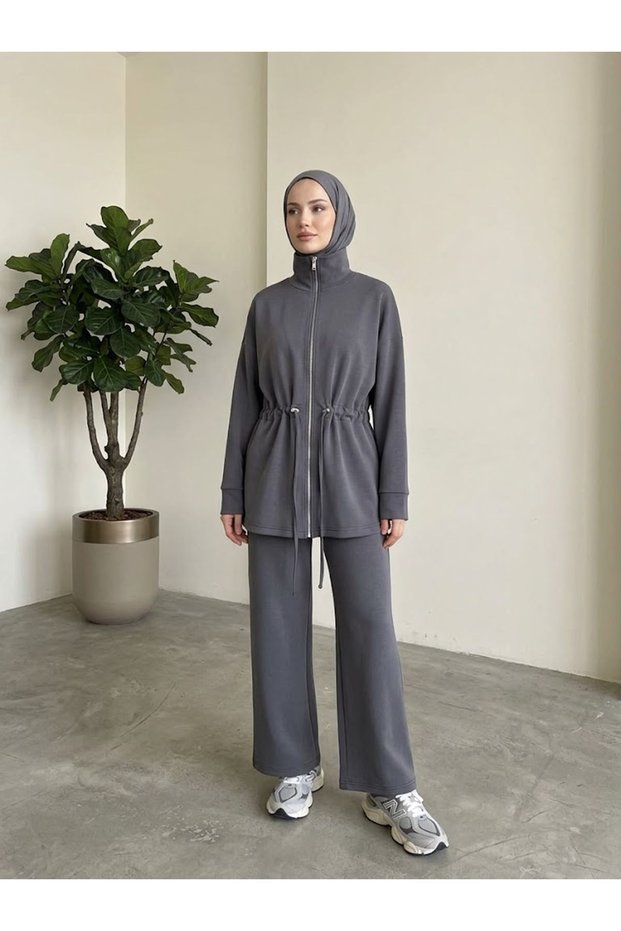 Women's Zippered High Collar Waist Gathered Relaxed Cut Two-Piece Set - Anthracite
