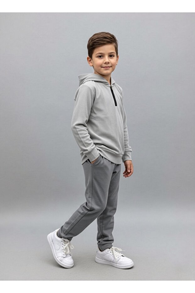 Boys' Suit with Collar Zipper Detail