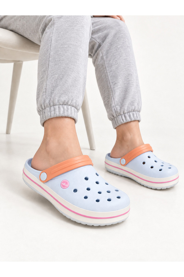 Preppy Women's Closed Slipper Sandals