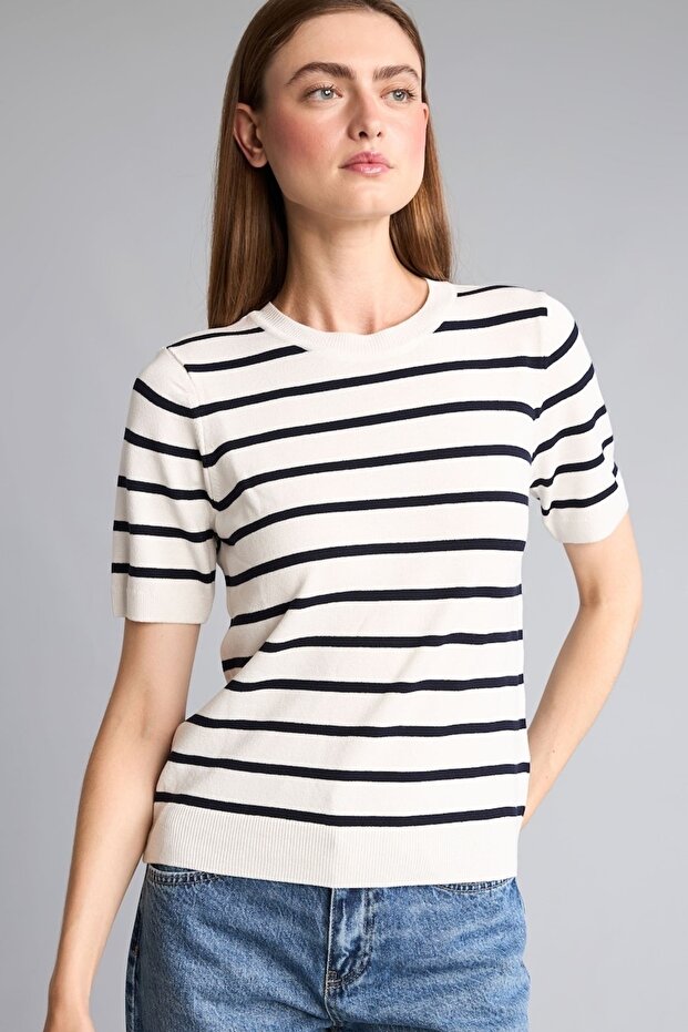 Women's Sweater D6271Ax/Er105 Ecru