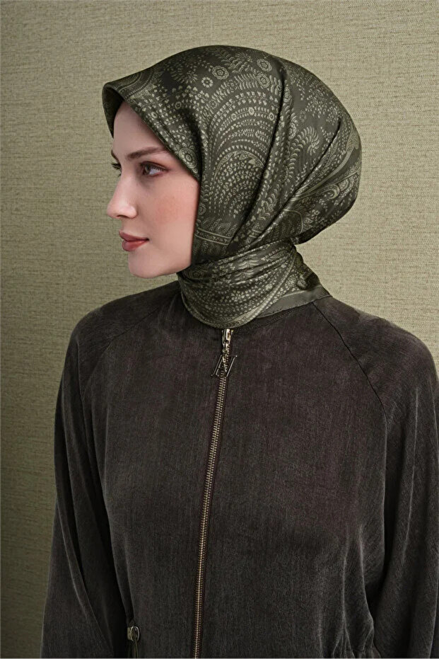 100% Sura Silk Scarf 9640D (S)-32