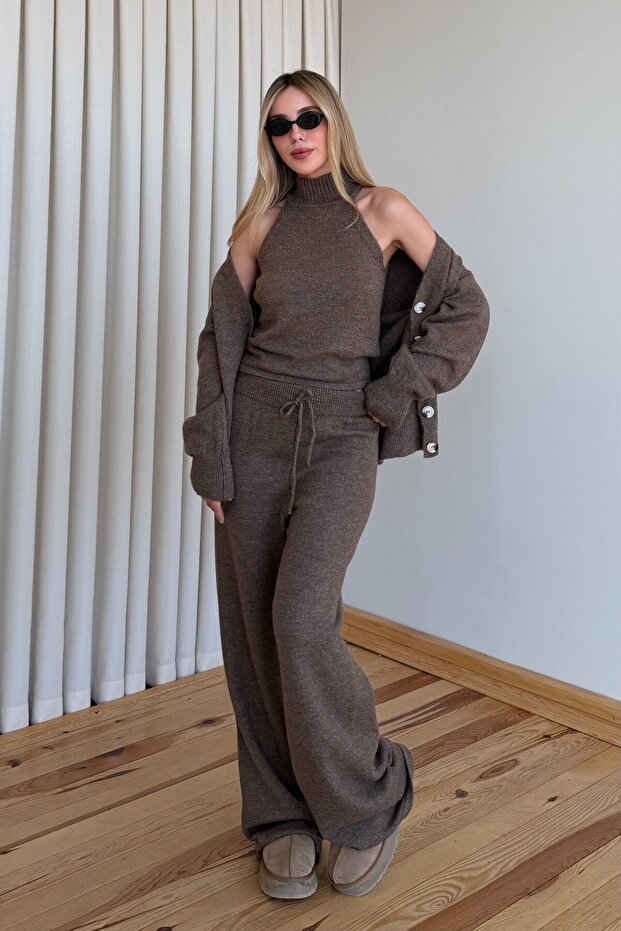 Milky Brown Turtleneck Buttoned 3-Piece Knitwear Set - 1430