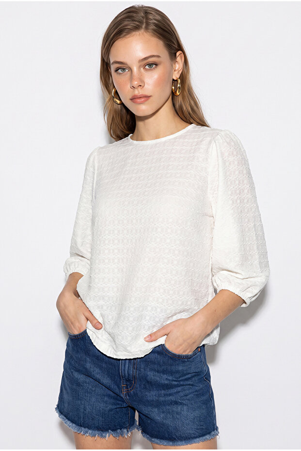 Women's White Textured Crew Neck Balloon Sleeve Blouse 60382629