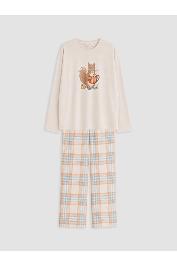 Crew Neck Printed Women's Pajama Set (W6)