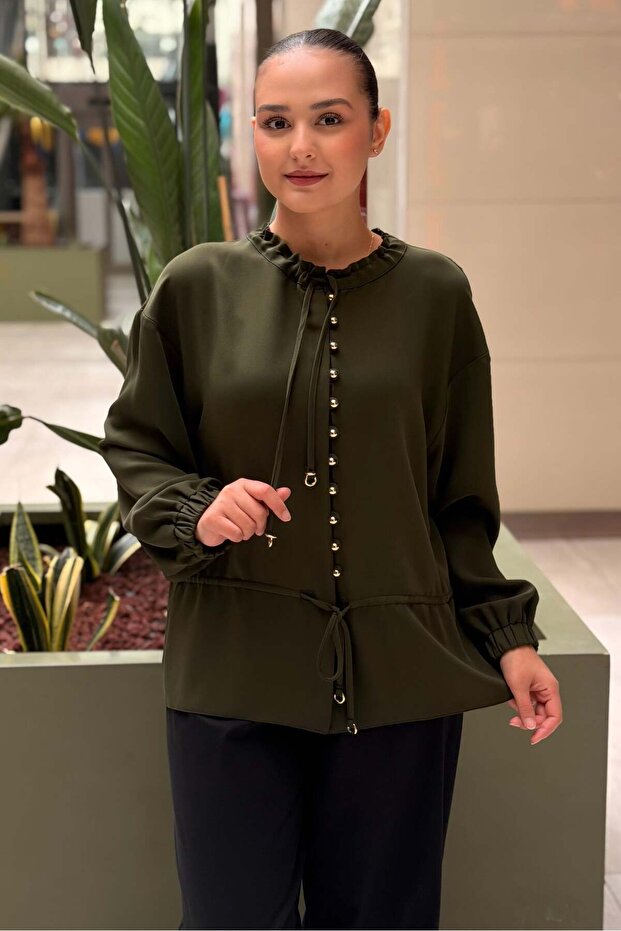 Open Collar Buttoned Shirt