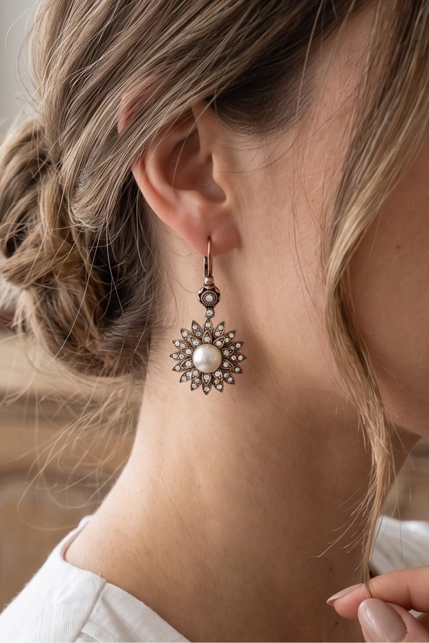 Zircon Stone Flower Figure Pearl Earrings
