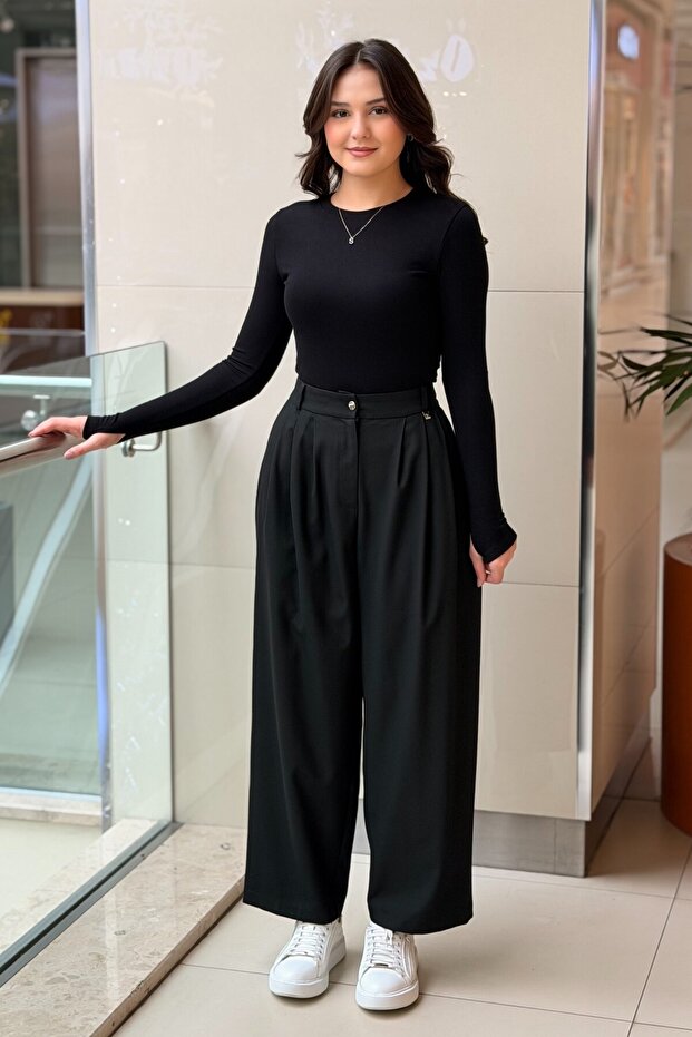 Elastic Waist Pleated Pocket Palazzo Trousers