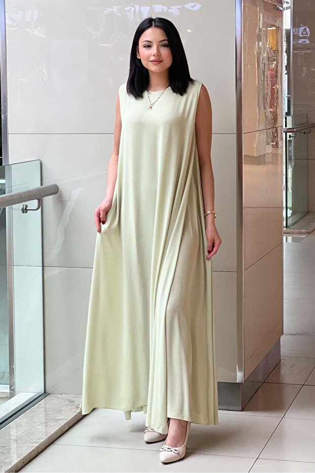 Sleeveless Venetian Dress