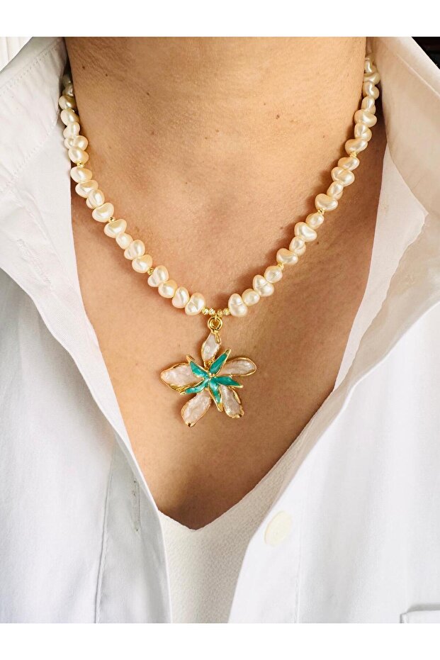 Heart Pearl Flower Pendant Necklace 45 cm