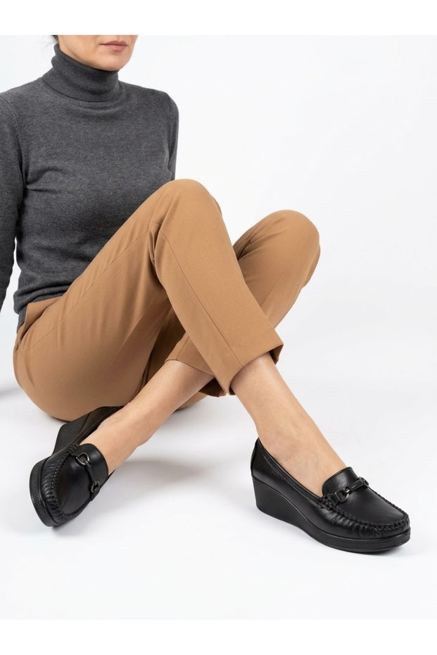 Plus-Plus014-14501-T Genuine Leather Orthopedic Platform Heel Women's Laceless Genuine Black Shoes