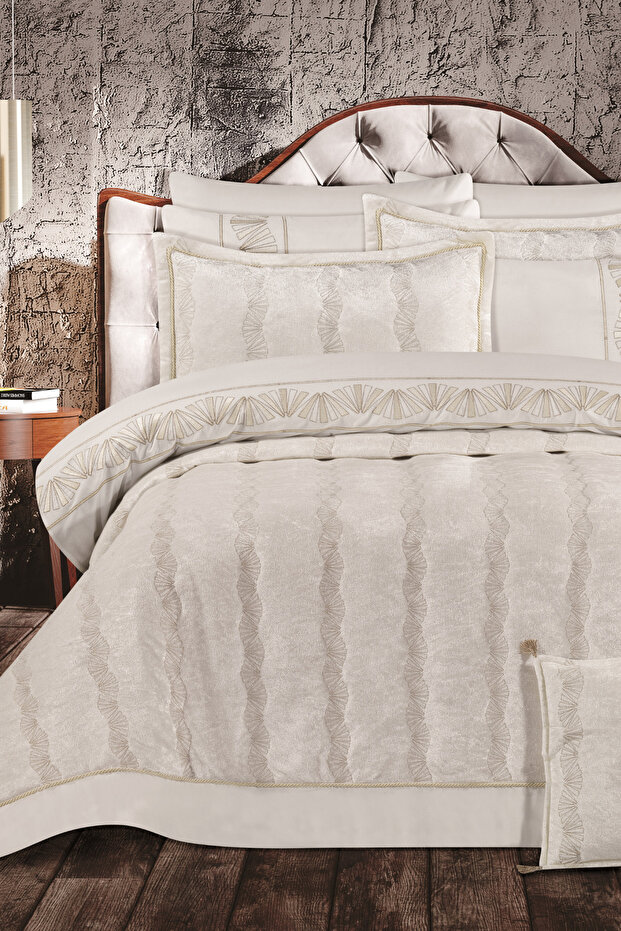 Home Verona Dowery Set 8 Pieces