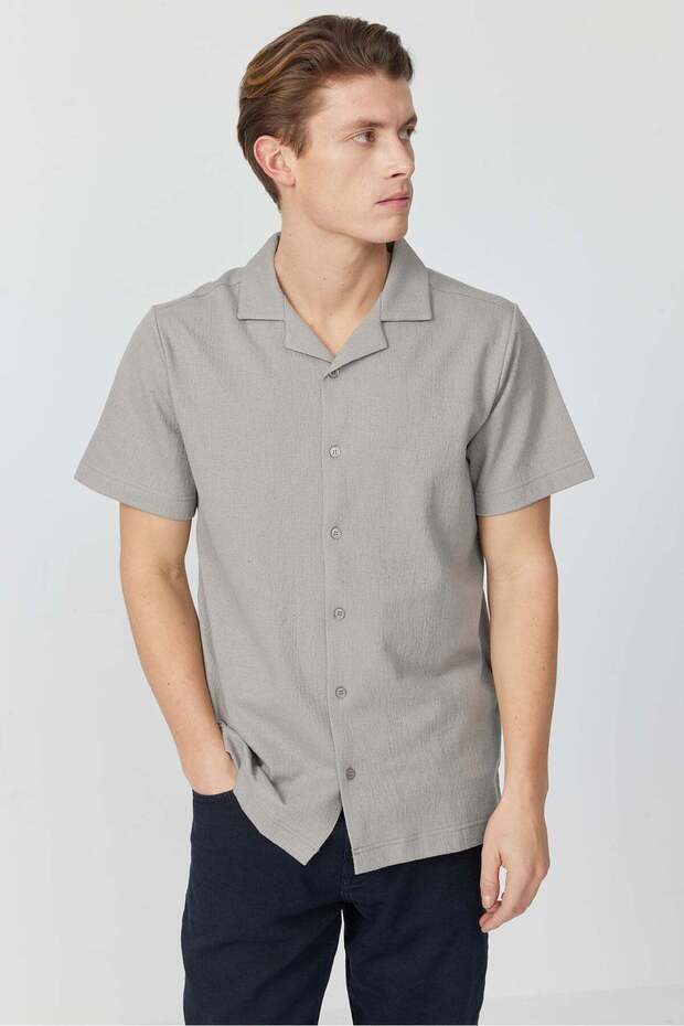 Men's Cuban Collar Short Sleeve Shirt