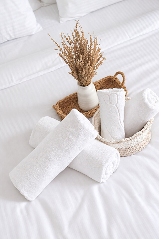 Victoria Series 4-Piece Turkish Bath Towel Set