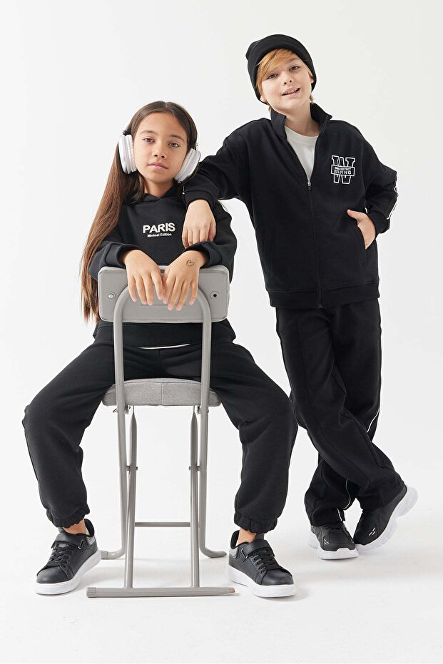 Girl's elastic waist sweatpants