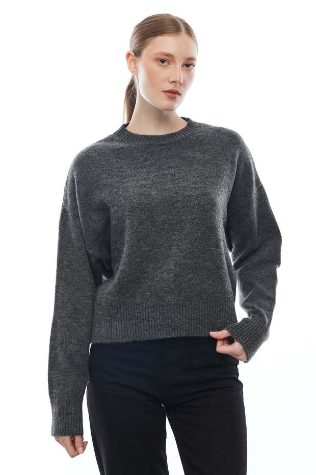 Women's Crew Neck Knitwear Sweater