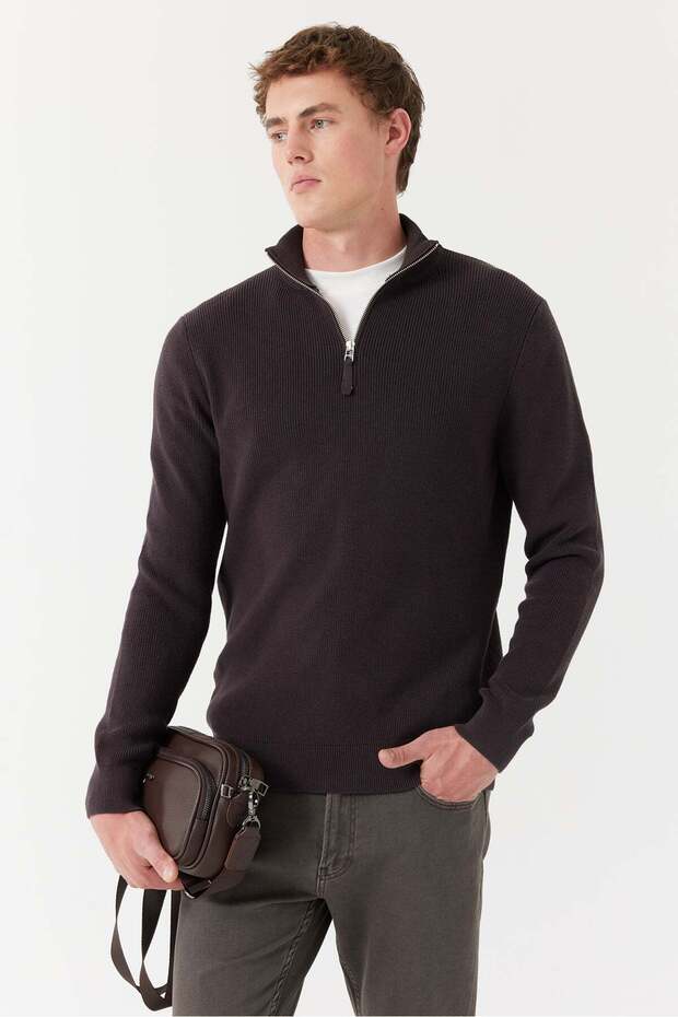 Men's Stand Collar Half Zipper Knitwear Sweater