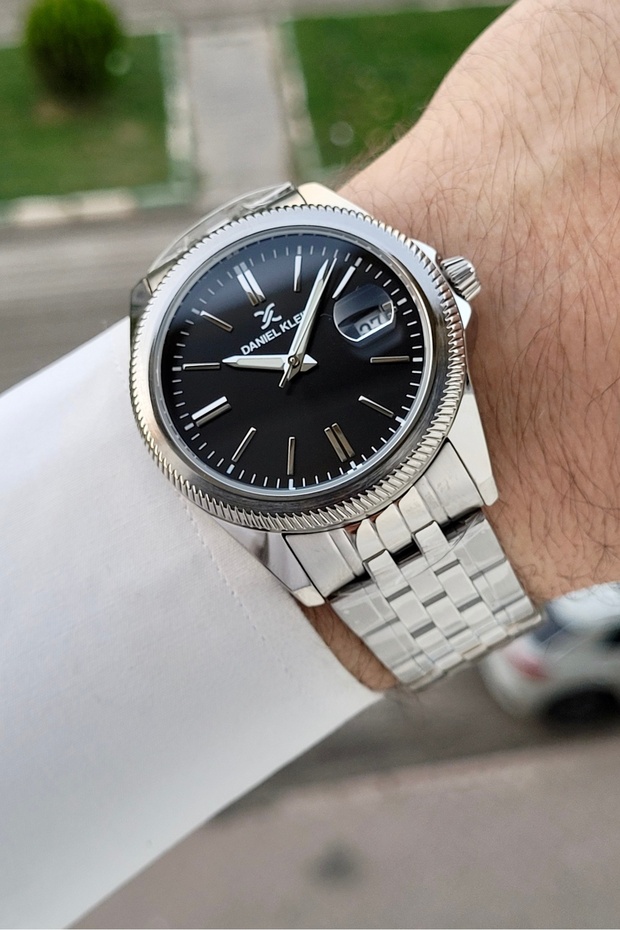 Black Dial Silver Color Strap 41 mm 5 Atm Calendar Gift Boxed Men's Wristwatch