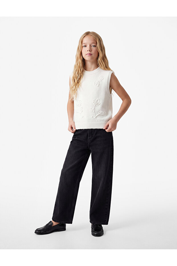 Sleeveless Crew Neck Knit Sweater