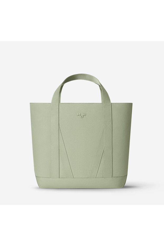 Young Tote