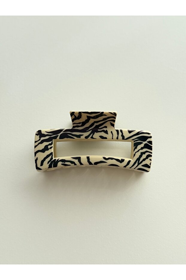 Zebra Patterned Latch Buckle 10 cm