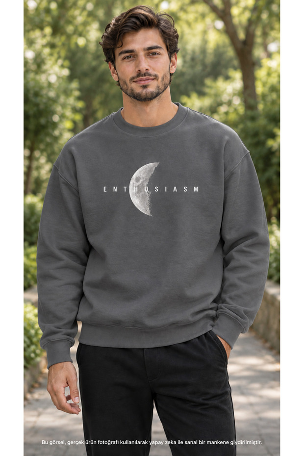 Men's Minimalist Moon Phase and Enthusiasm Text Printed Crew Neck Casual Regular Fit Sweatshirt