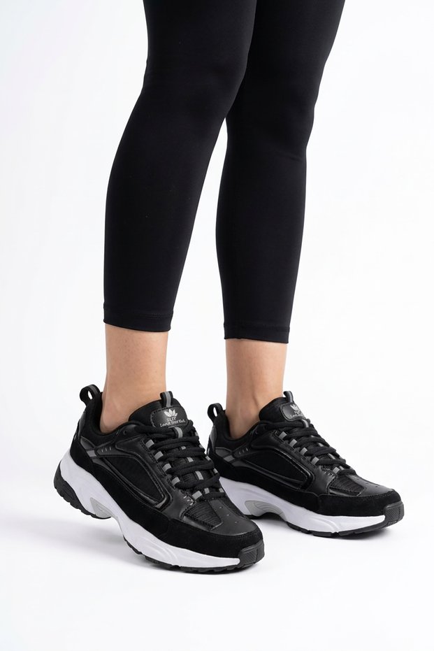 Semas Parted Glitter Detailed Women's Sports Shoes Black Suede